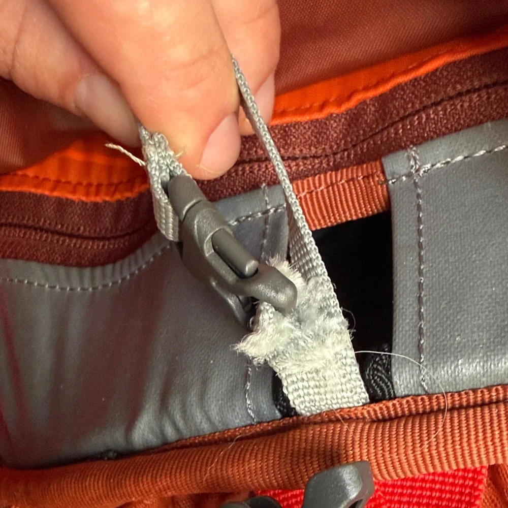 OSPREY Men's Hiking Backpack in Rust Orange - Picture 12 of 16